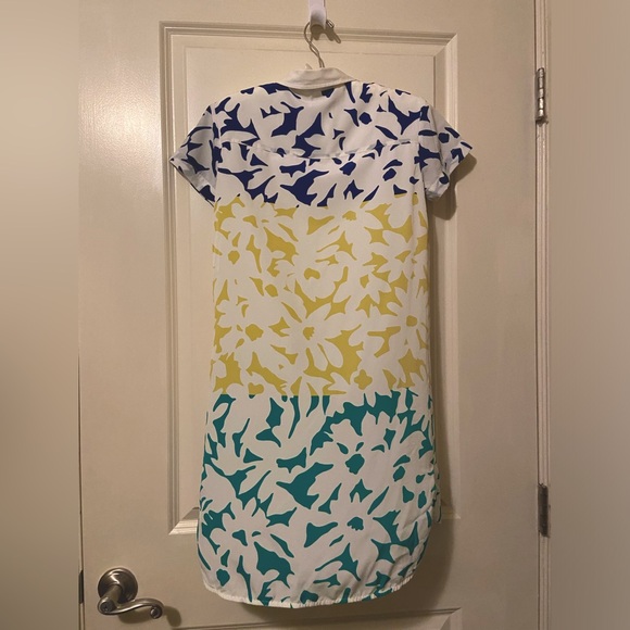 Colorblock floral button-up shirt dress - Picture 2 of 3